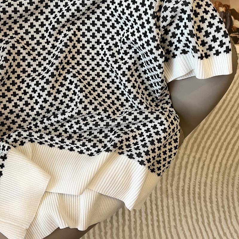 Stylish Plaid Knitted Sweater  - đánh giá và giá Summer Clothing Yarn